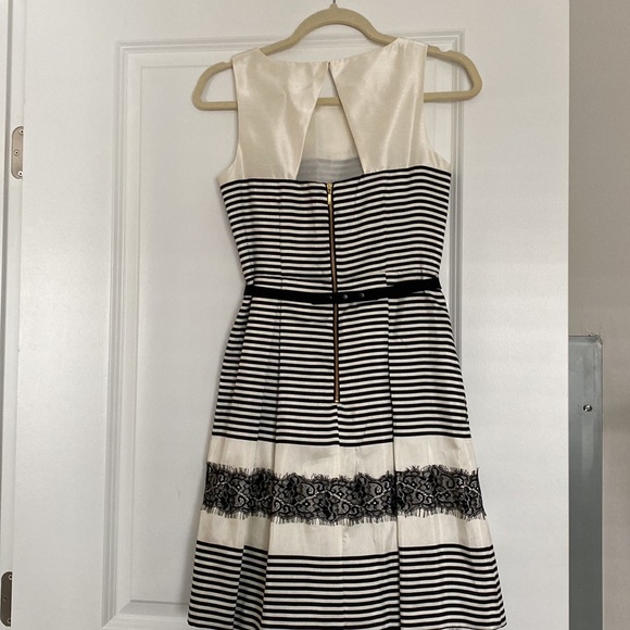 Formal Dress - Picture 4 of 5